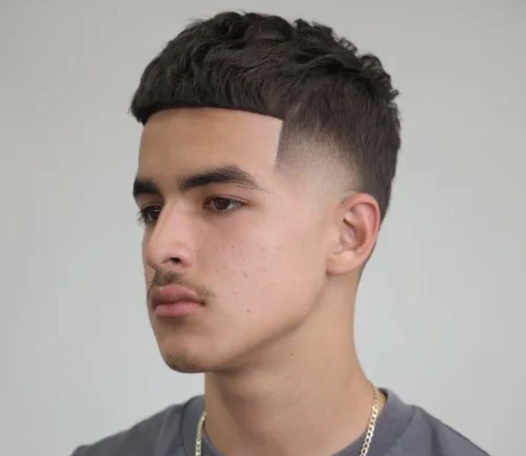 Skin Fade Edger Haircut For Men 